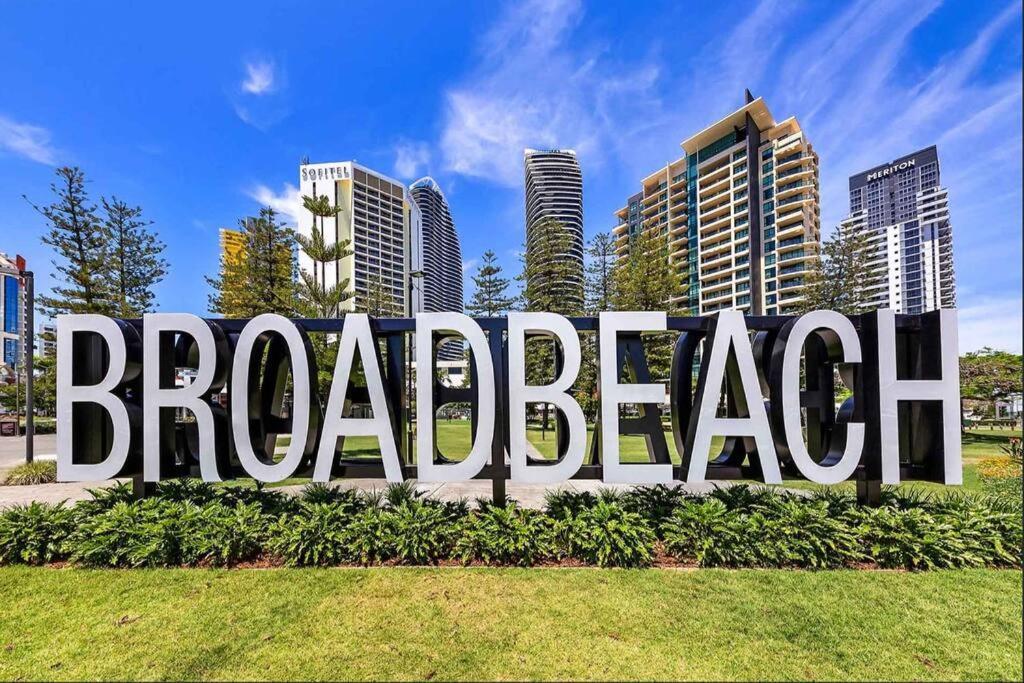 Broadbeach Business Or Leisure Gold Coast Exterior photo